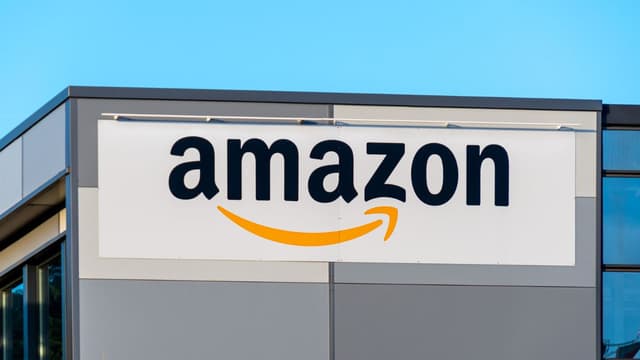 Amazon Plans to Launch Walmart-Like Stores | Cord Cutters News - Featured Image