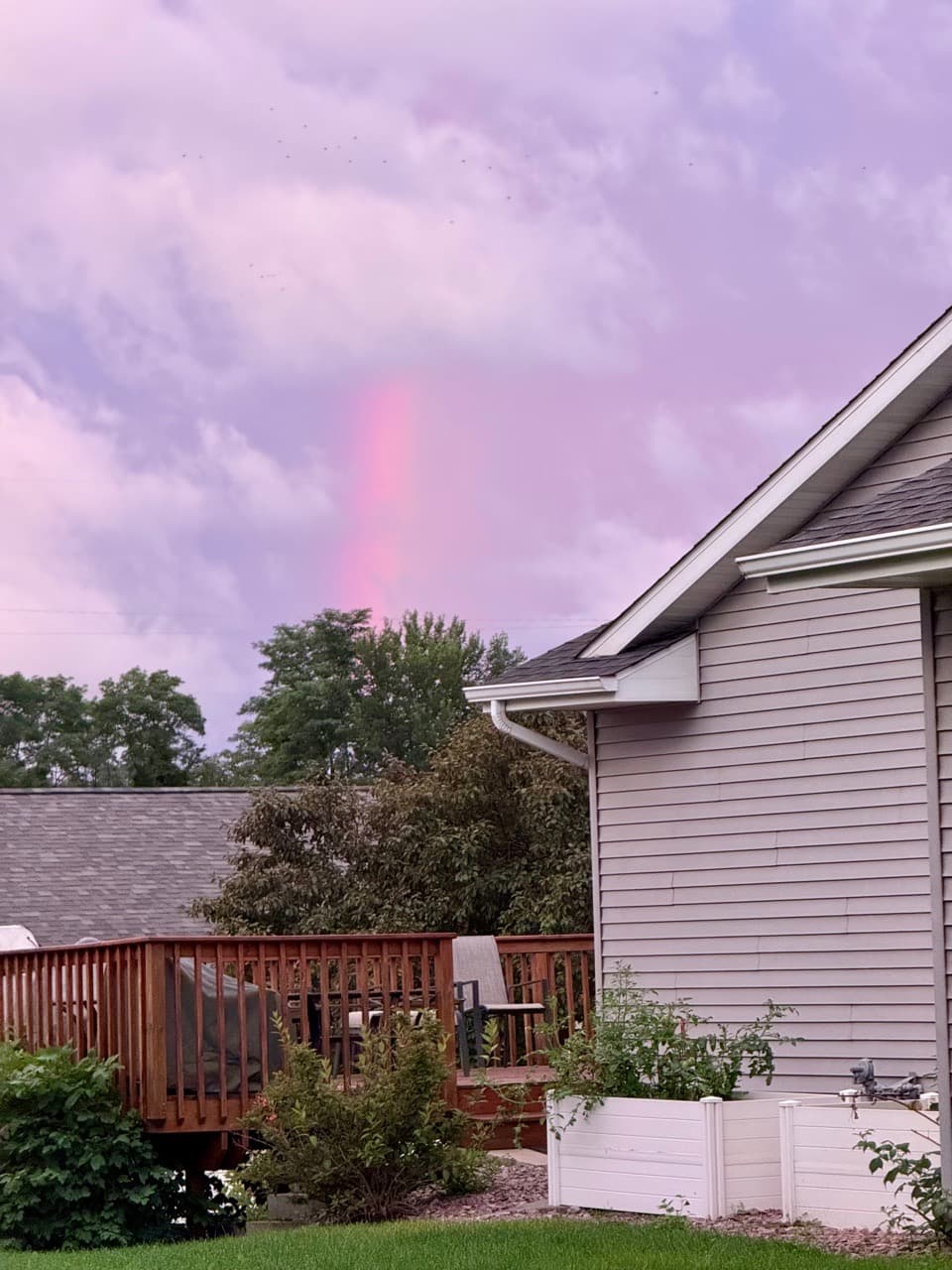 Early morning rainbow - Image