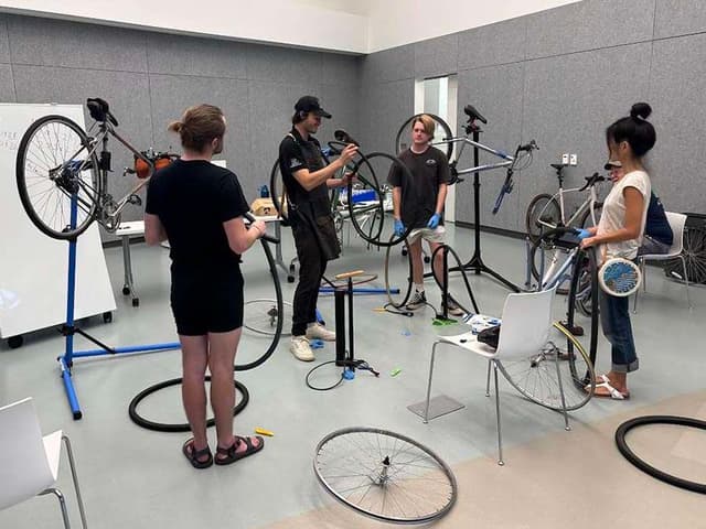 West Hollywood to Host Bicycle Repair Workshops in October and November - Featured Image