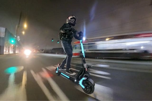 The RoadRunner RX7 – Best Equipped of 2024 - Rider Guide - Featured Image