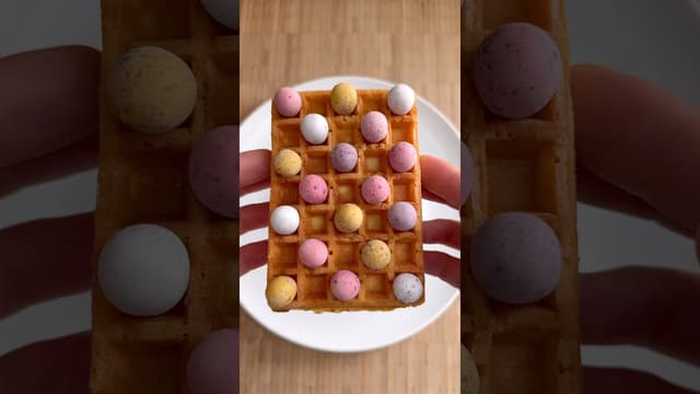 Mini eggs waffle ! 😬 - Featured Image