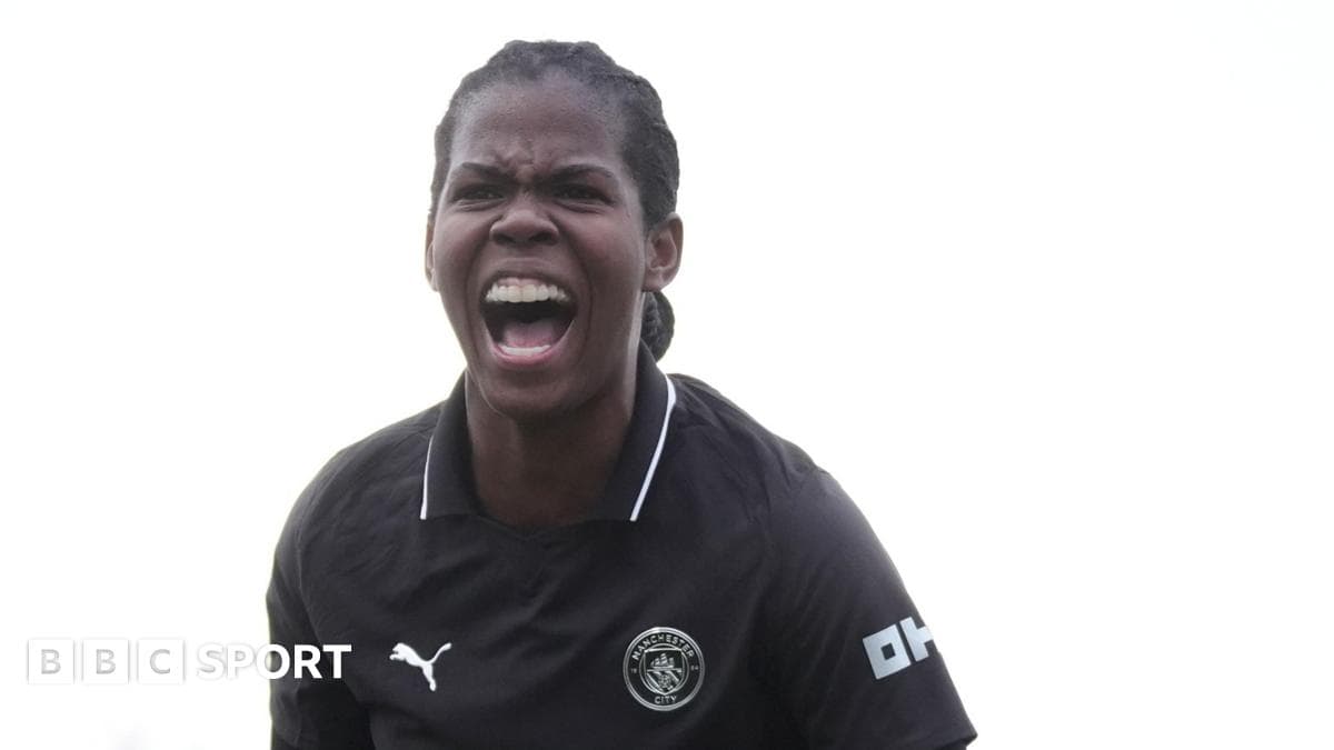 London City 1-2 Man City: Khadija Shaw winner sends leaders nine points clear - BBC Sport - Featured Image