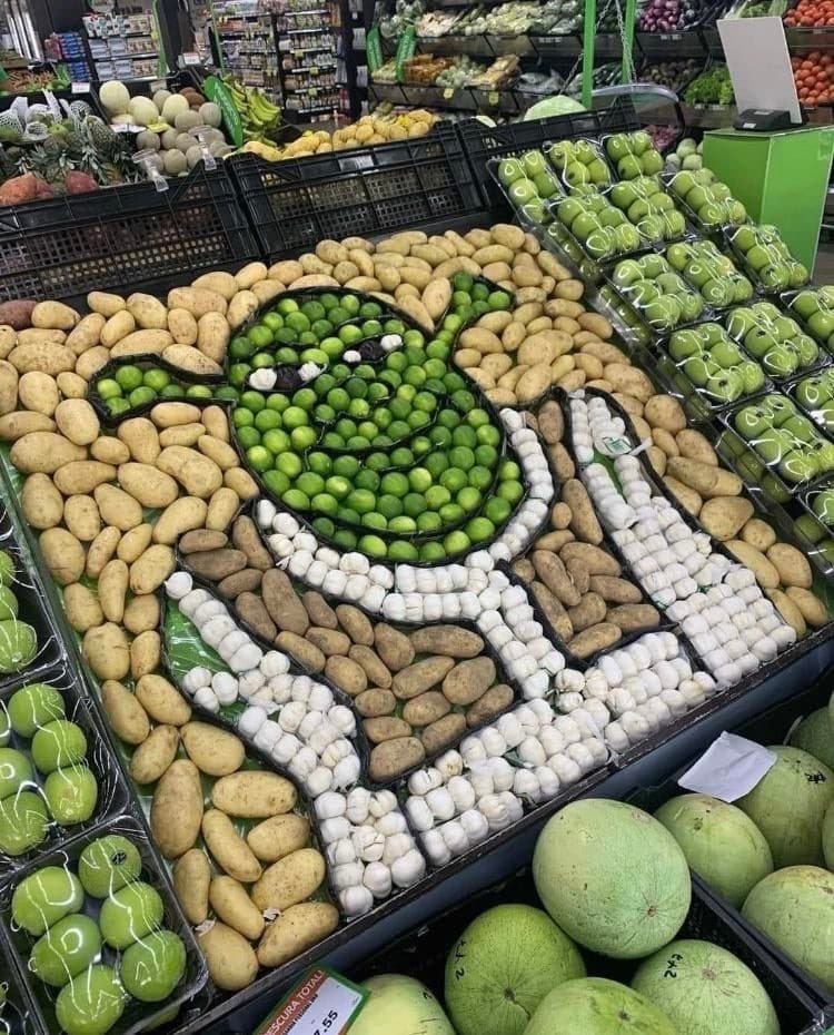 Love the decorative display my local grocery store did for Father’s Day! - Image