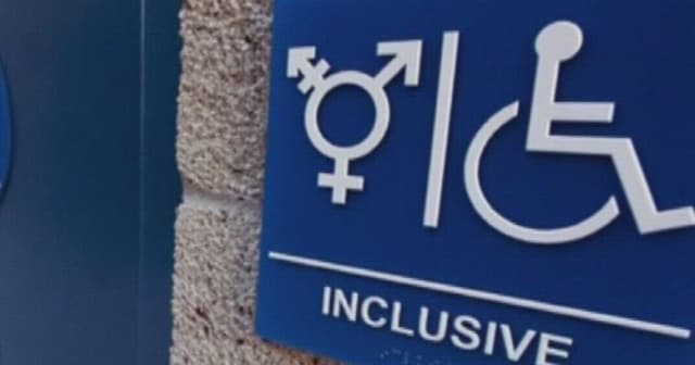 Texas' controversial 'bathroom bill' targeting transgender people goes into effect - Featured Image