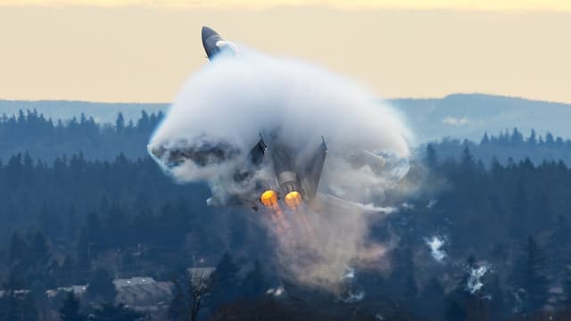 This Is The Greatest F-15EX Photo Yet - Featured Image