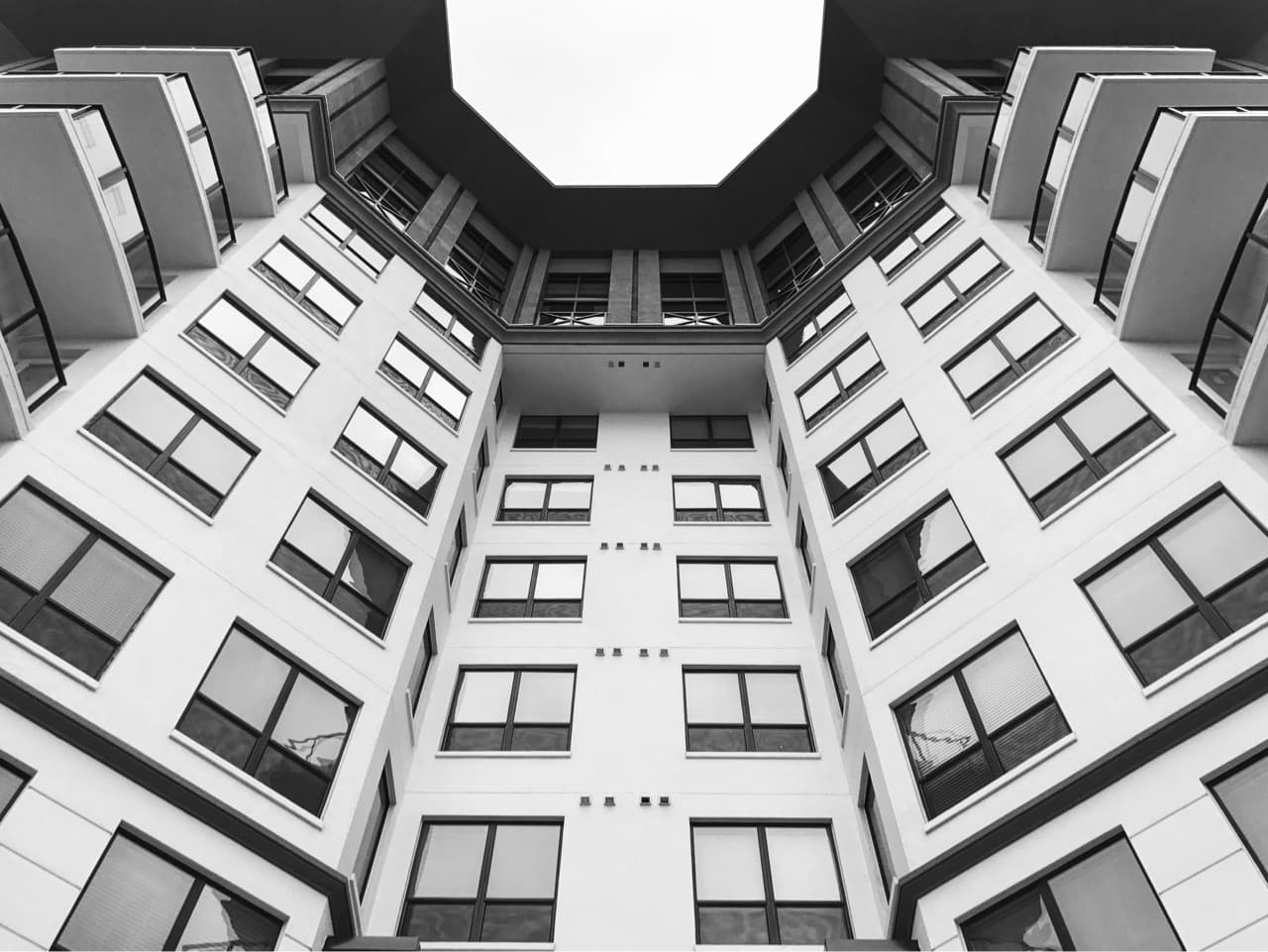 All lines lead to the top - Image