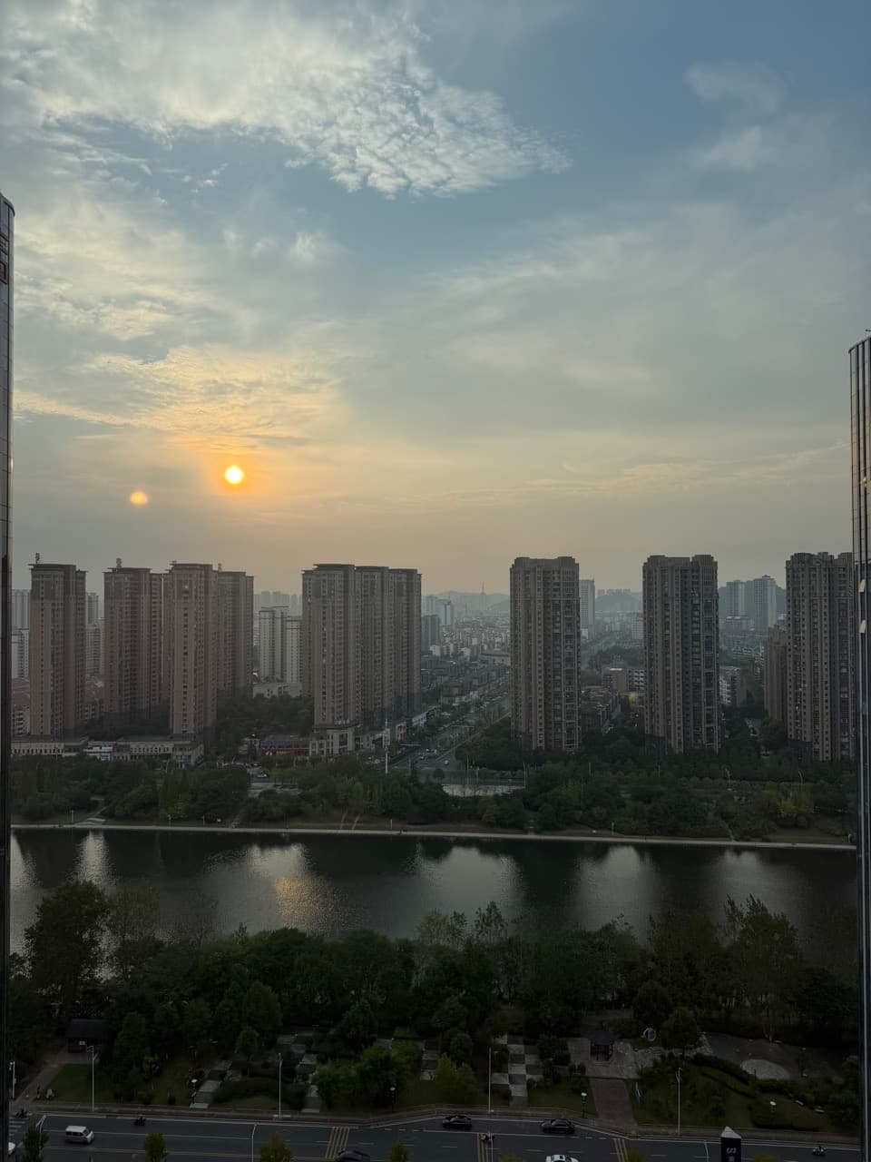 What’s the sky like where you are rn? - Image