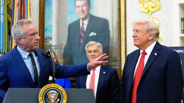 Pediatrics group sues HHS for cutting funds for children's health programs - Featured Image