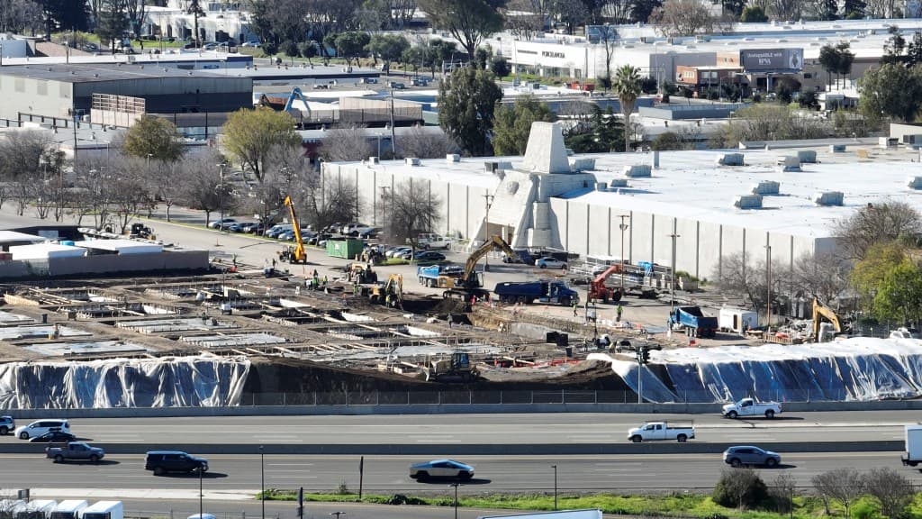 Super Micro Computer launches tech campus project at former Fry’s site in San Jose - Featured Image