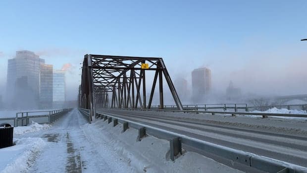 'Very dangerous' cold temperatures continue in Sask.  | CBC News - Featured Image