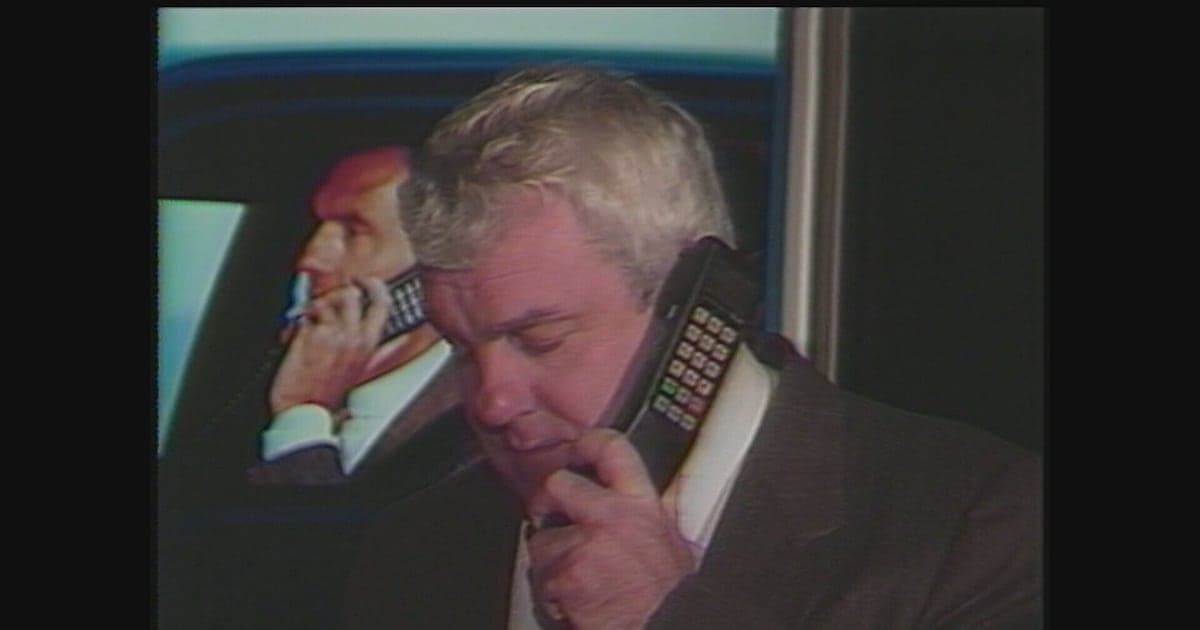 Video Vault: Introducing Cellular Phones – CTVNews - Featured Image