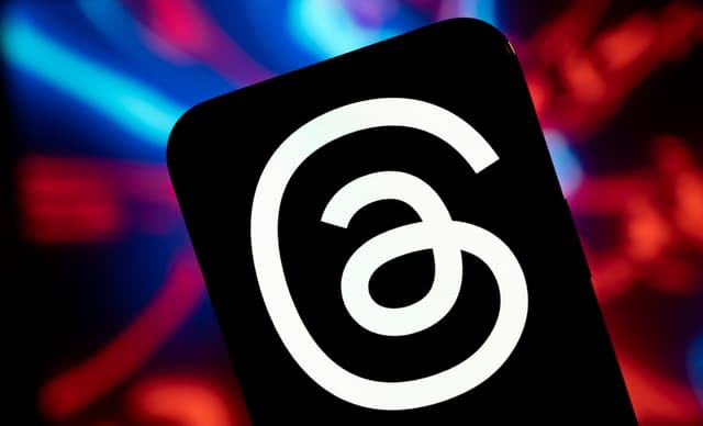 Threads takes on X with new communities feature - Featured Image