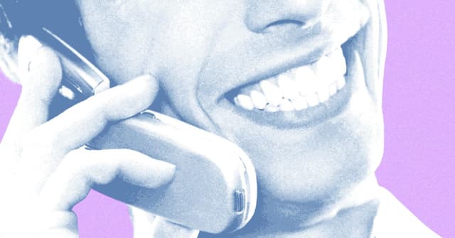 Dumbphone Owners Have Lost Their Minds | WIRED - Featured Image