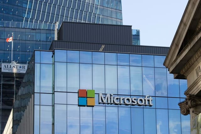 Microsoft Gave FBI Keys To Unlock Encrypted Data, Exposing Major Privacy Flaw - Featured Image