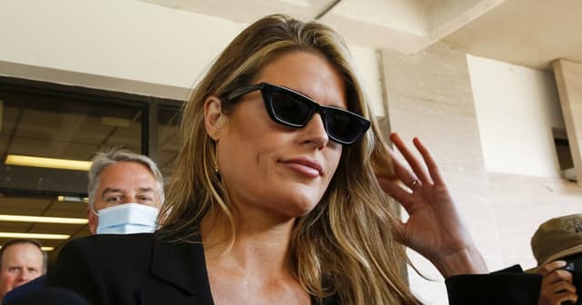 Trump loyalist Lindsey Halligan leaves her post as a top federal prosecutor - Featured Image